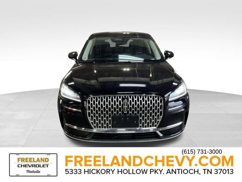 Used 2023 Lincoln Corsair AWD image 2