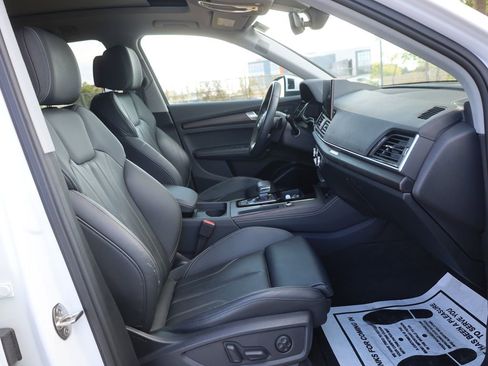 Used 2024 Audi Q5 2.0T Premium Plus image 12