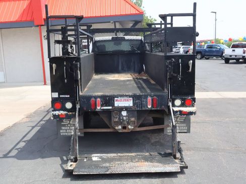 Used 2018 RAM 5500 Tradesman w/ Payload Upgrade Package AWD/4WD image 6