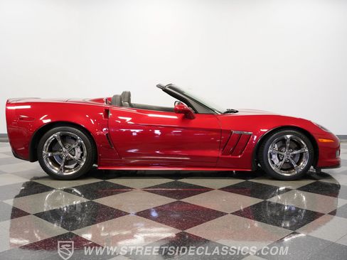 Used 2012 Chevrolet Corvette Grand Sport w/ 3LT Preferred Equipment Group RWD image 15