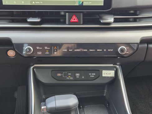 New 2026 Kia Carnival EX FWD image 16