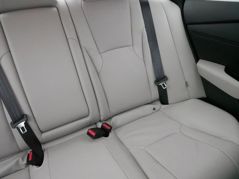 Certified 2025 Honda Accord EX-L image 14