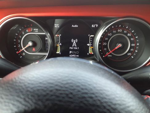 Used 2021 Jeep Wrangler Unlimited Rubicon image 16