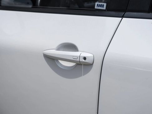 Used 2023 Nissan Rogue SV FWD image 41