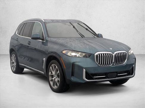 New 2026 BMW X5 xDrive40i w/ Premium Package image 6