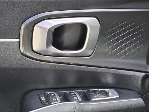 Used 2021 Kia Sorento S w/ Panoramic Sunroof Package image 17