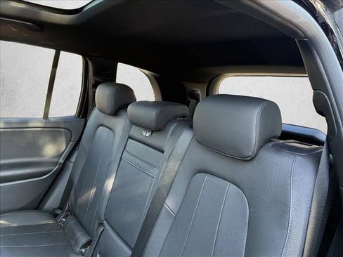 Used 2022 Mercedes-Benz GLB 250 4MATIC image 15