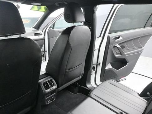 Used 2022 Volkswagen Tiguan SE R-Line AWD/4WD image 20