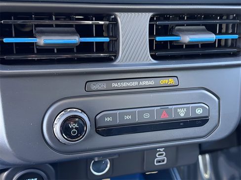 New 2026 Ford Maverick XLT w/ XLT Luxury Package image 28