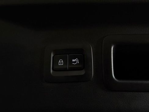 Used 2024 MAZDA CX-90 Plug-In Hybrid w/ Premium Pkg image 31