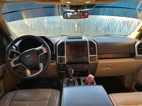 Used 2019 Ford F150 Lariat image 11