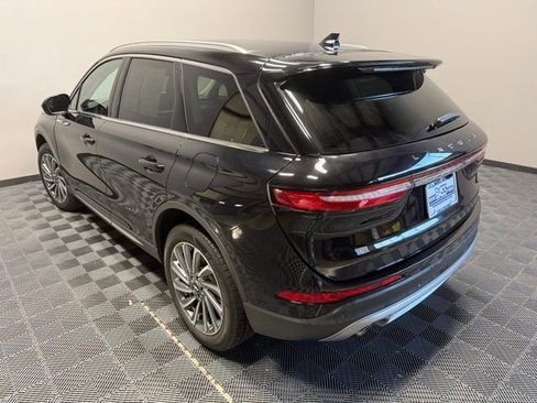 Used 2024 Lincoln Corsair Reserve image 11