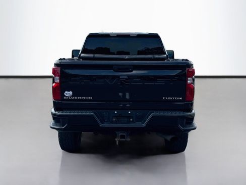 Used 2022 Chevrolet Silverado 2500 Custom AWD/4WD image 6