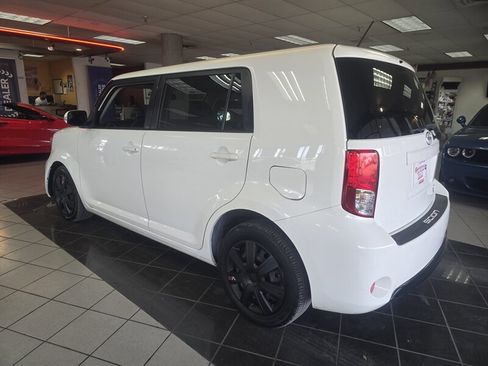 Used 2014 Scion xB image 6