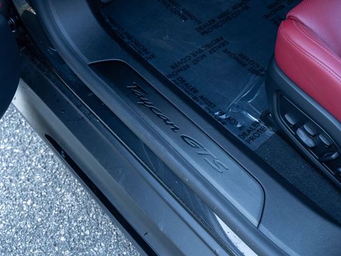 Certified 2024 Porsche Taycan GTS image 23