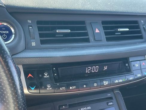 Used 2015 Lexus CT 200h w/ F Sport w/Nuluxe Interior image 6