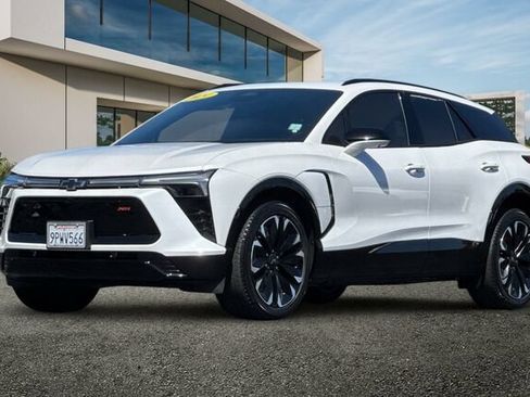 Used 2024 Chevrolet Blazer EV RS AWD/4WD image 8