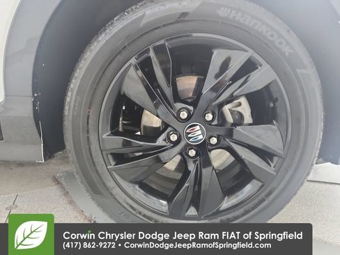 Used 2024 Buick Encore GX Sport Touring w/ Comfort Package FWD image 32