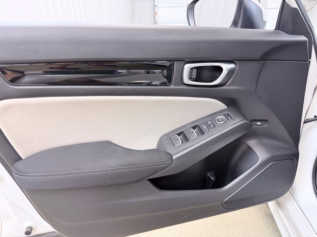 Used 2022 Honda Civic EX image 8