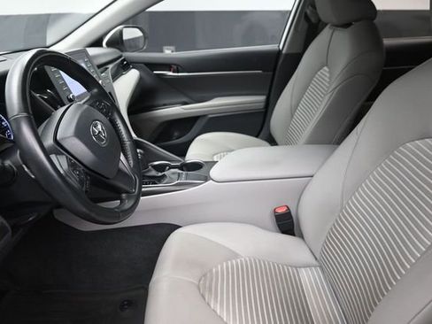Used 2023 Toyota Camry SE FWD image 17