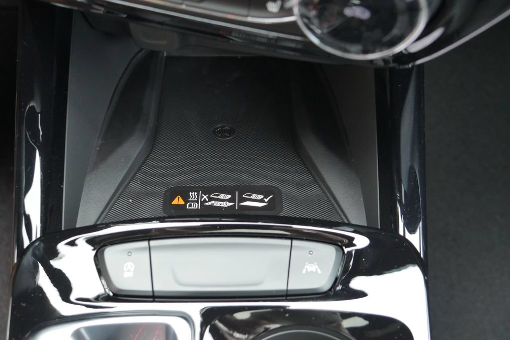 New 2026 Chevrolet Trax RS w/ Sunroof Package FWD image 25