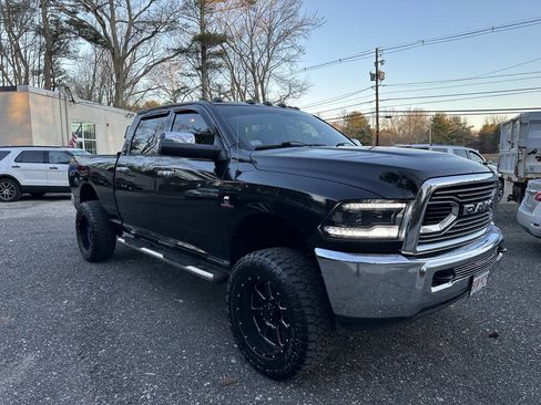 Used 2015 RAM 2500 Tradesman w/ Chrome Appearance Group image 3