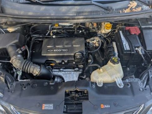 Used 2019 Chevrolet Sonic LT image 37