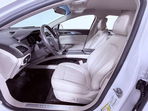 Used 2018 Lincoln MKZ Premiere AWD/4WD image 9