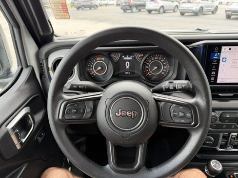 Used 2026 Jeep Wrangler Unlimited Sport AWD/4WD image 18