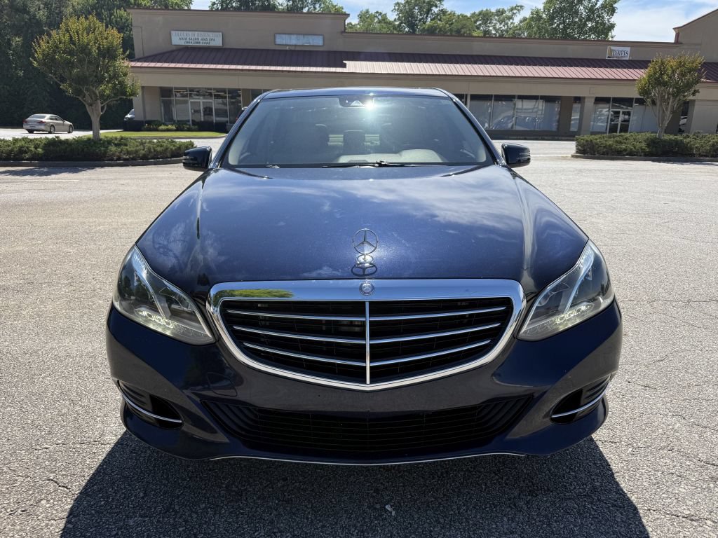 Used 2014 Mercedes-Benz E 350 Sedan image 4