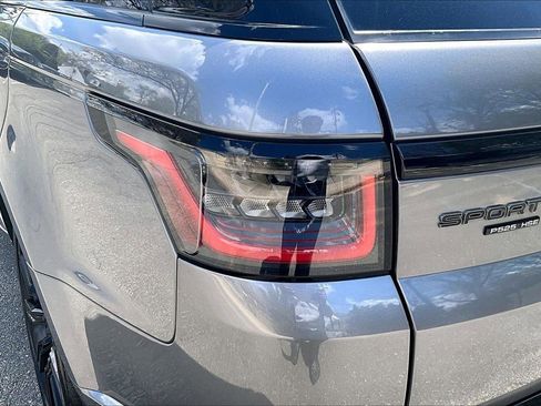 Used 2020 Land Rover Range Rover Sport HSE Dynamic AWD/4WD image 23