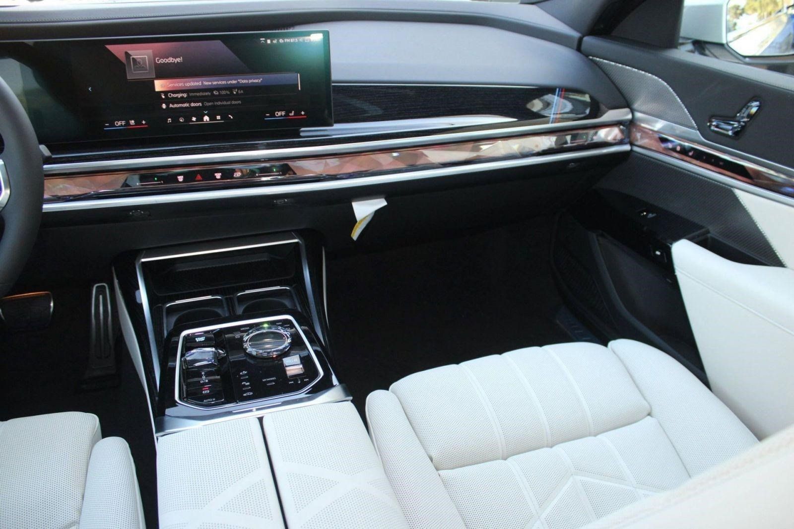 Used 2026 BMW i7 eDrive50 RWD image 29