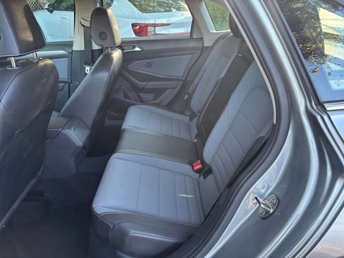 Used 2025 Volkswagen Jetta SE image 25