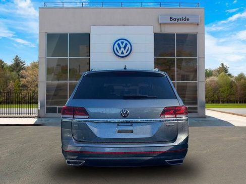 Certified 2022 Volkswagen Atlas SE image 5