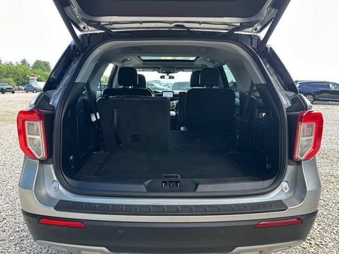Used 2024 Ford Explorer XLT w/ Equipment Group 202A AWD/4WD image 15