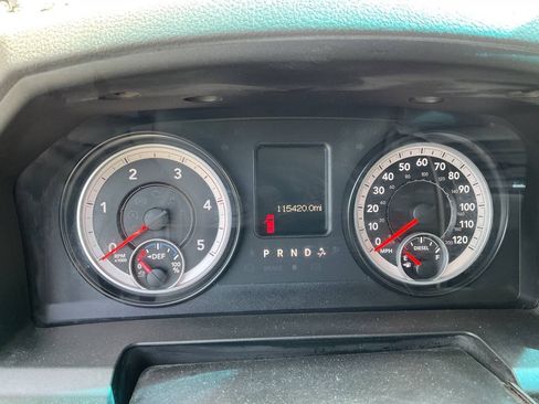 Used 2015 RAM 2500 SLT AWD/4WD image 14