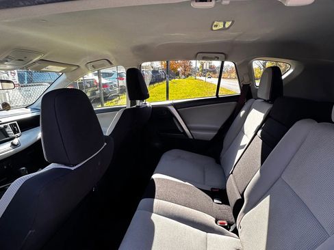 Used 2018 Toyota RAV4 XLE image 22