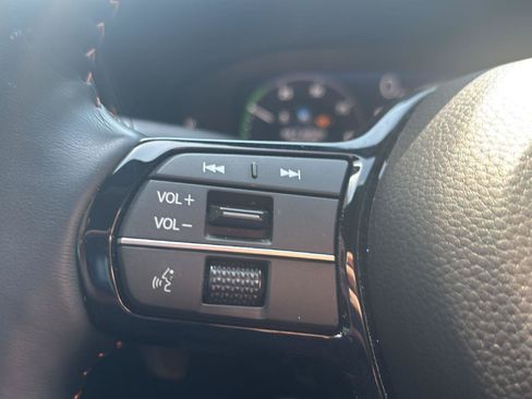 Used 2026 Honda CR-V Sport Touring image 9