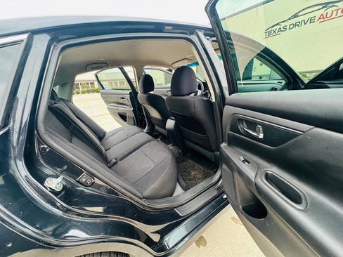 Used 2017 Nissan Altima 2.5 S w/ Power Driver Seat Package FWD image 18