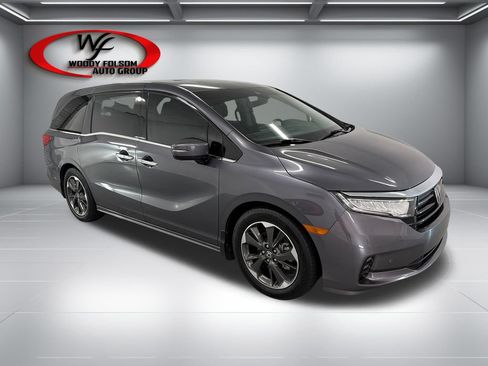 Used 2023 Honda Odyssey Elite image 3