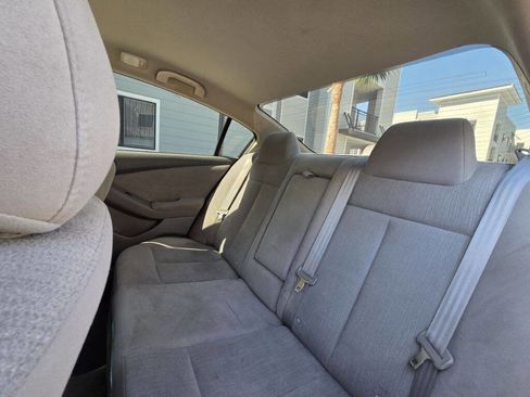 Used 2012 Nissan Altima 2.5 S FWD image 38