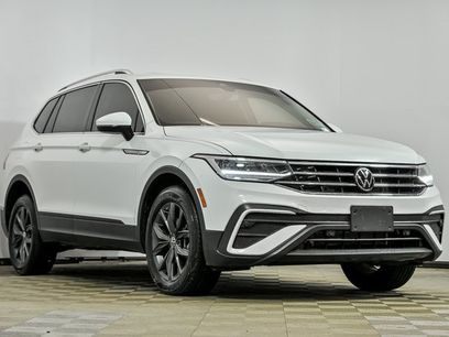 Certified 2022 Volkswagen Tiguan SE