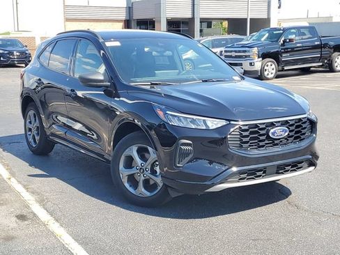 Used 2024 Ford Escape ST-Line w/ Tech Pack #1 AWD/4WD image 2