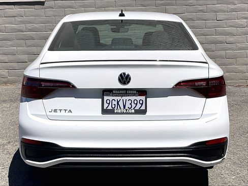 Certified 2023 Volkswagen Jetta Sport FWD image 3