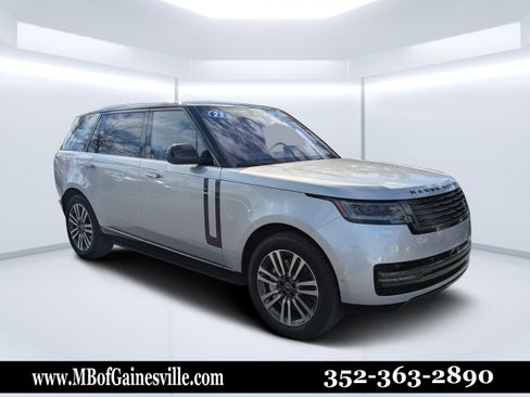 Used 2023 Land Rover Range Rover Long Wheelbase SE image 1