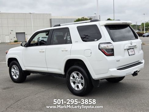 Used 2024 Toyota 4Runner SR5 AWD/4WD image 3