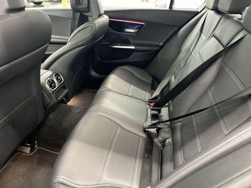 Used 2025 Mercedes-Benz C 300 4MATIC Sedan image 22
