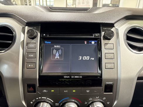 Used 2017 Toyota Tundra SR5 image 16