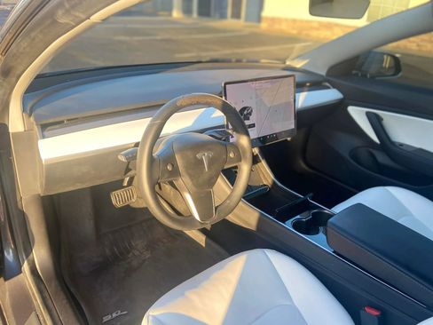Used 2019 Tesla Model 3 Long Range image 8