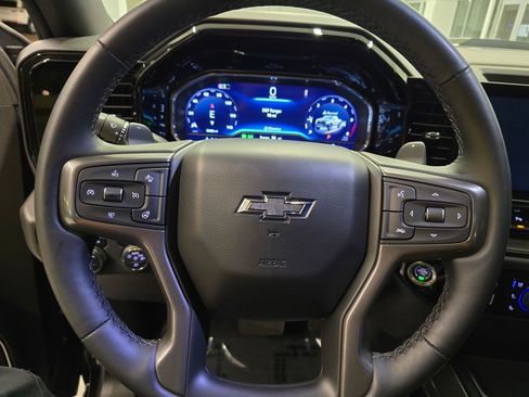 Used 2024 Chevrolet Silverado 1500 ZR2 AWD/4WD image 21